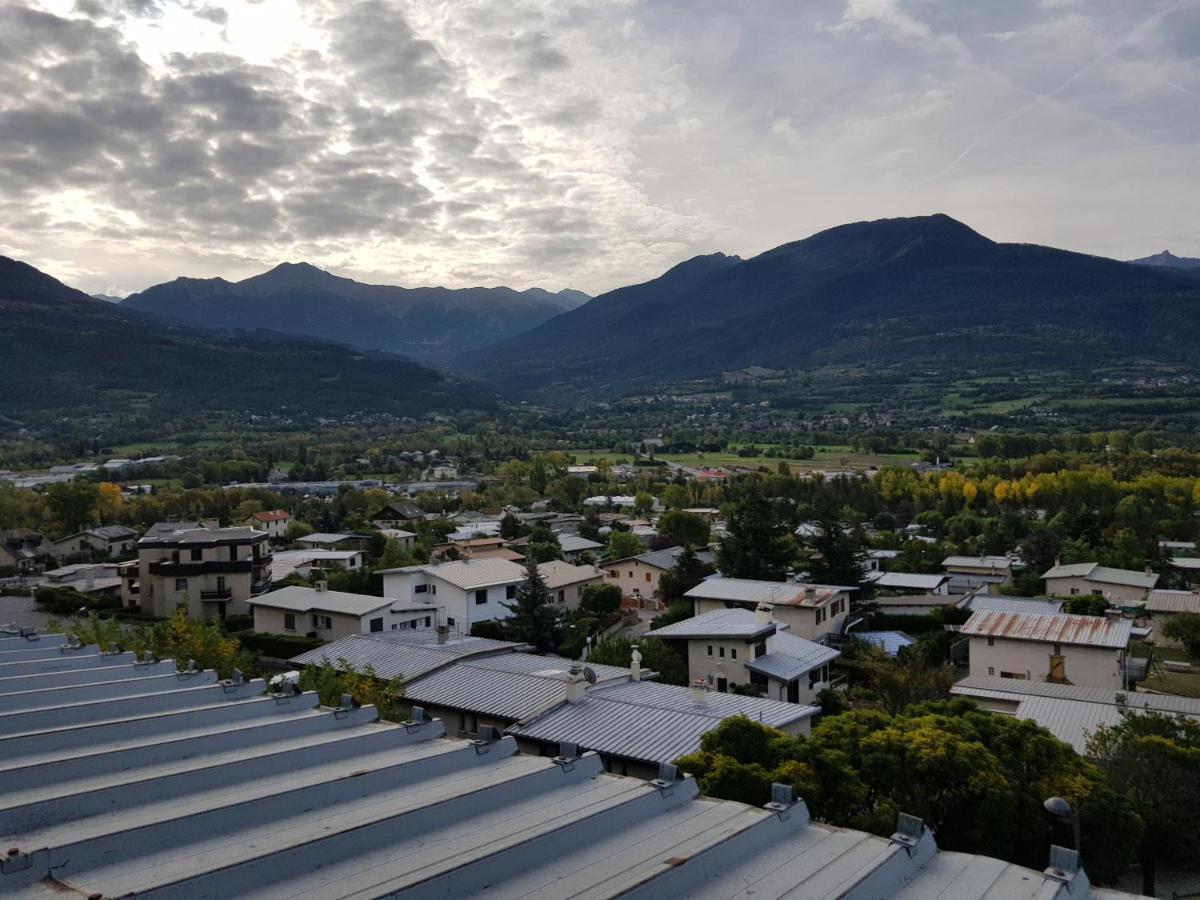 Appartement Plan D'Eau Vue Panoramique Embrun Esterno foto